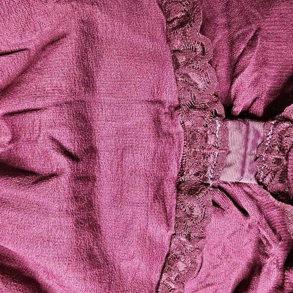 Ritchi Women's Shapewear with Puff Sleeves and Lace Detail - Picture 4 of 7